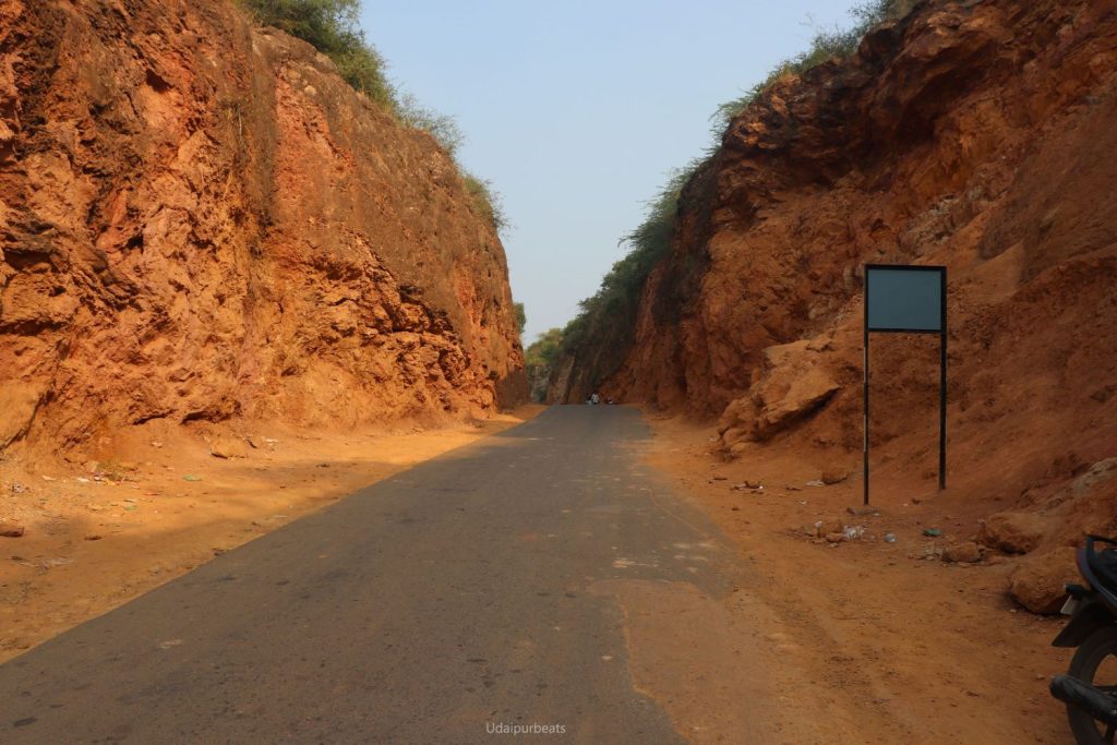 tourist places near udaipur bus stand